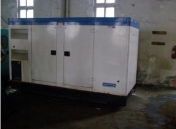 银川康明斯150kw大型柴油二手发电机组 银川康明斯150kw大型柴油二手发电机组